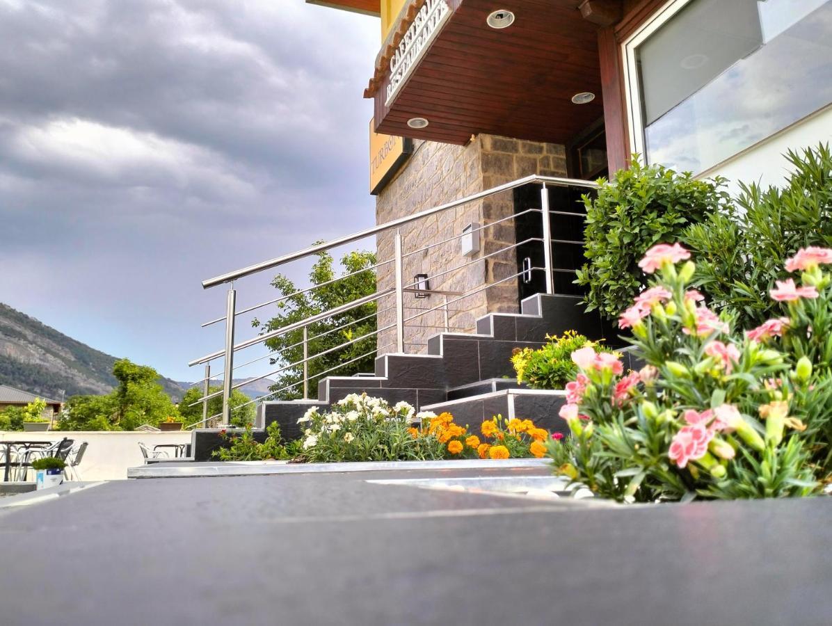 Hostal Turbon Campo  Exterior photo